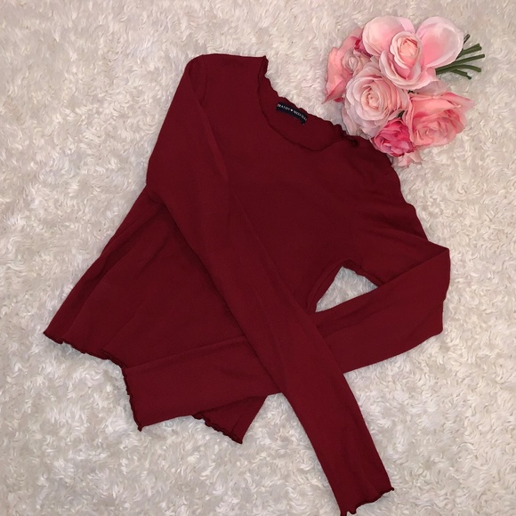 Brandy Melville Tops - NWOT Brandy Melville Thick Cotton Ruffle Top Brandy Melville Tops - NWOT Brandy Melville Thick Cotton Ruffle Top